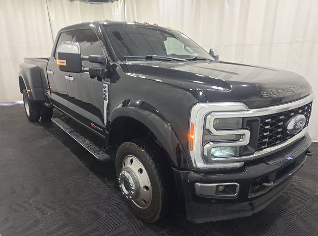 2023 Ford F-450 Platinum 4x4 Crew Cab 8' Box DRW's photo