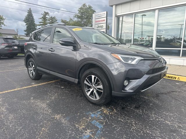 Used 2018 Toyota RAV4 XLE with VIN JTMWFREVXJJ727787 for sale in Winamac, IN
