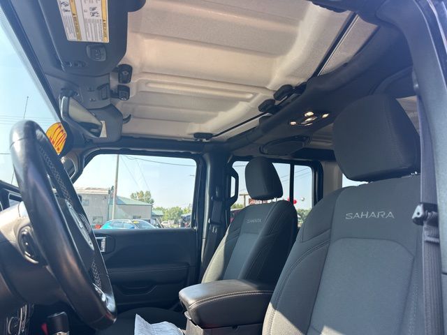 2022 Jeep Wrangler Unlimited Sahara - Photo 13