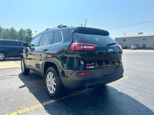 2017 Jeep Cherokee Latitude photo 3