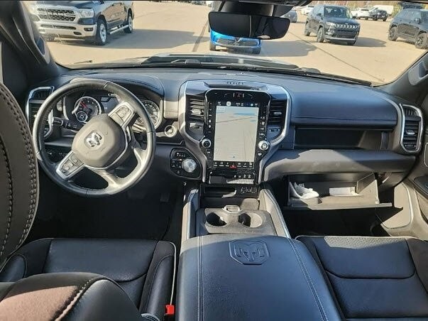 2022 Ram 1500 Laramie photo 2