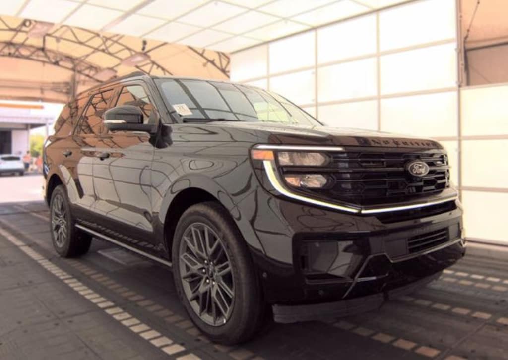 Used 2025 Ford Expedition