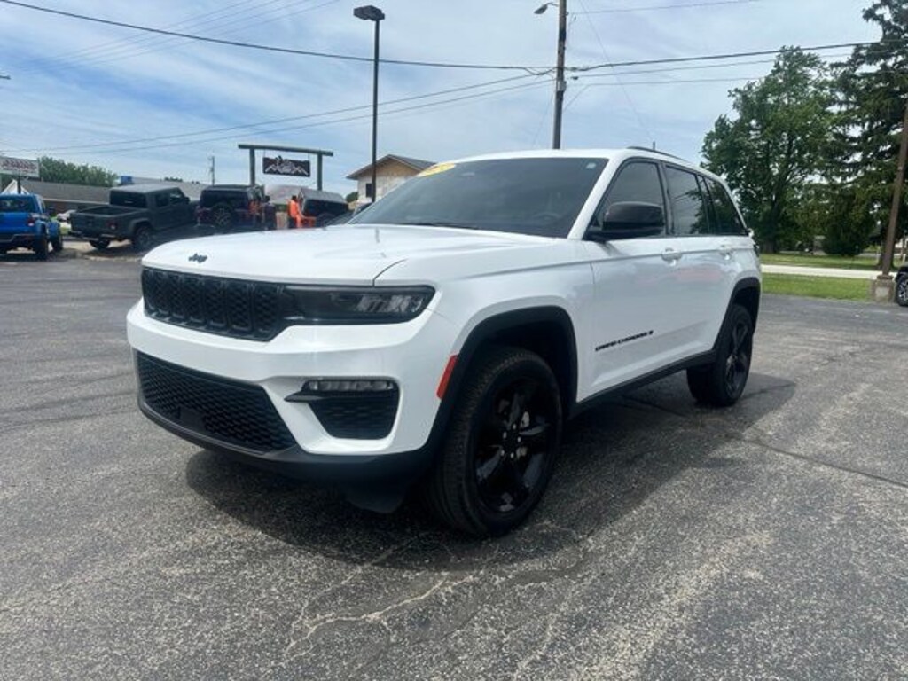 Used 2024 Jeep Grand Cherokee Limited SUV