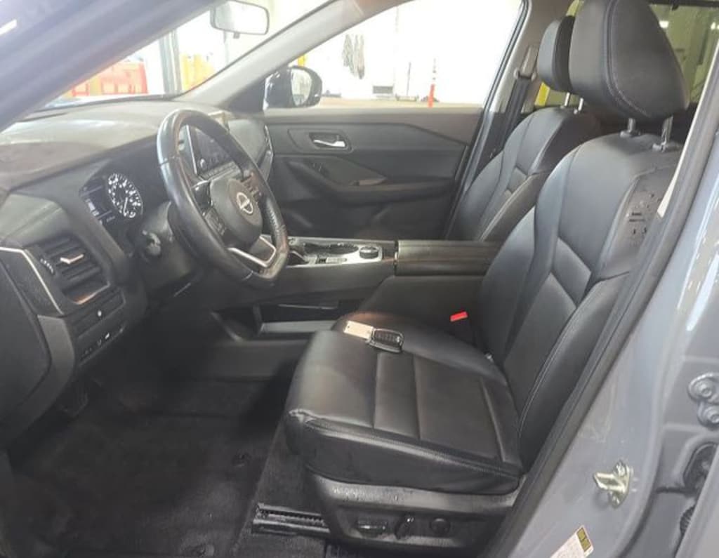 Used 2023 Nissan Rogue SV SUV