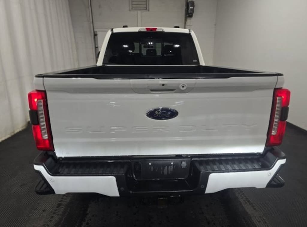 Used 2023 Ford F-250 Lariat Crew Cab