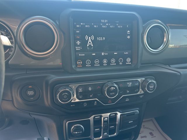 2022 Jeep Wrangler Unlimited Sahara - Photo 15