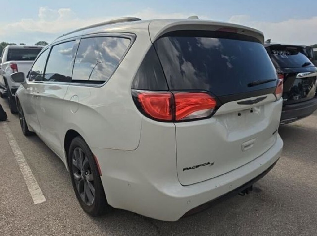 Used 2019 Chrysler Pacifica Limited Passenger Van