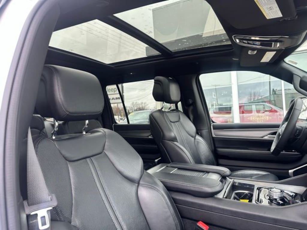 Used 2023 Jeep Wagoneer Base SUV