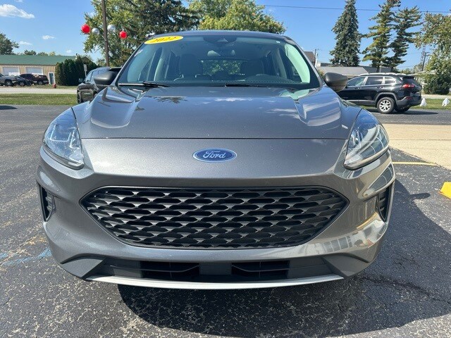 2022 Ford Escape S photo 2