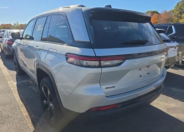 Used 2023 Jeep Grand Cherokee