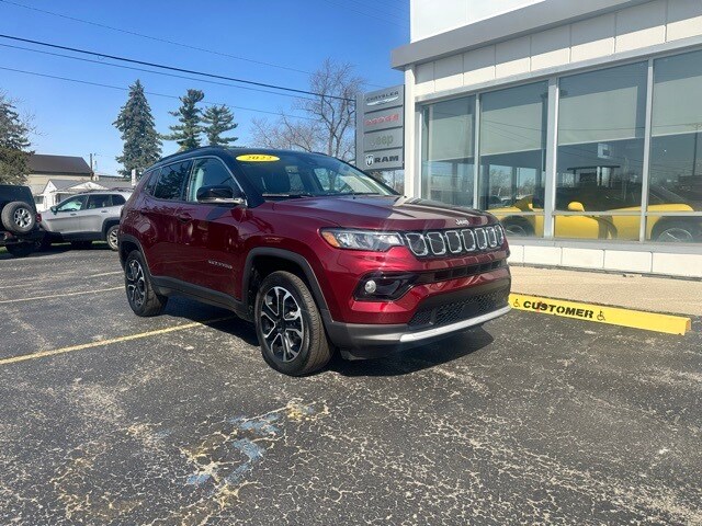 Used 2022 Jeep Compass Limited with VIN 3C4NJDCB5NT100841 for sale in Winamac, IN