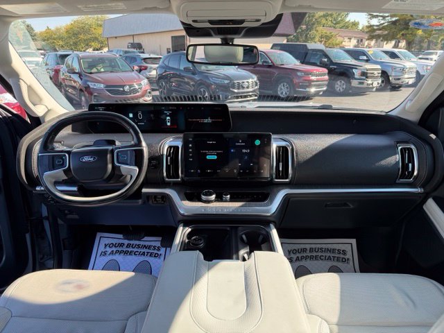 Used 2025 Ford Expedition MAX Platinum SUV