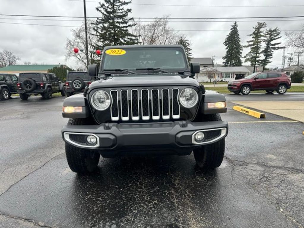 Used 2022 Jeep Wrangler Unlimited Sahara SUV