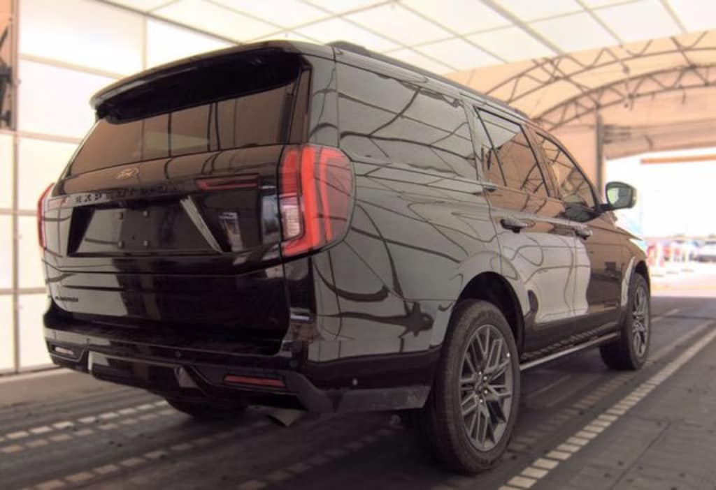 Used 2025 Ford Expedition