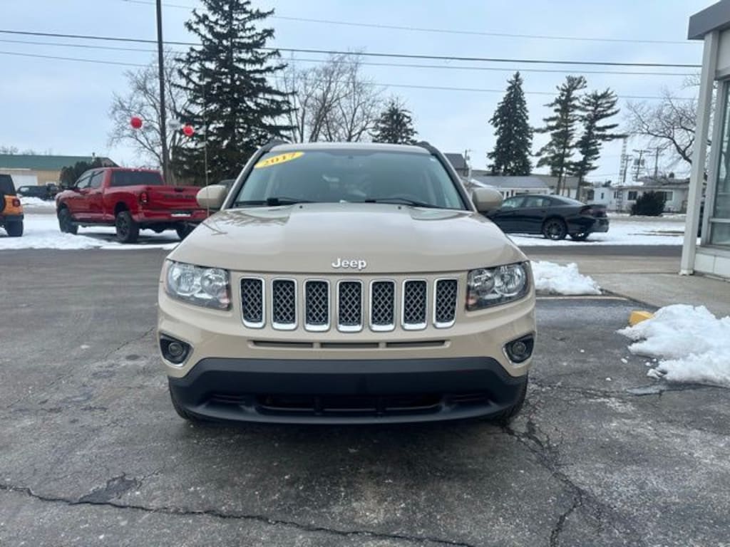 Used 2017 Jeep Compass Latitude SUV