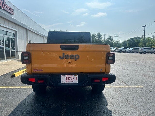 2021 Jeep Gladiator Rubicon photo 3