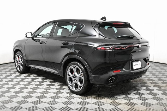 2024 Alfa Romeo Tonale Veloce photo 2