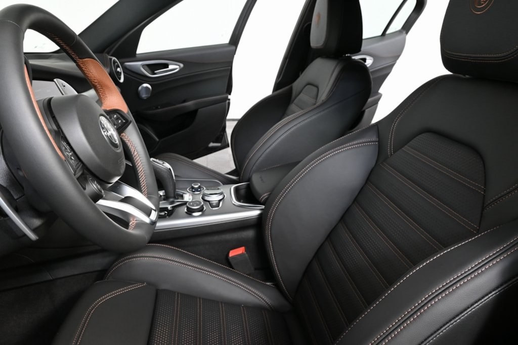 New 2025 Alfa Romeo Giulia INTENSA RWD Sedan