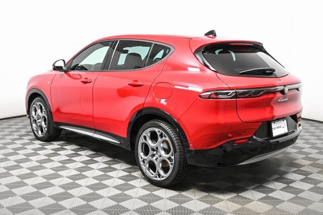 2024 Alfa Romeo Tonale Ti photo 4