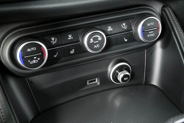 2026 Alfa Romeo Stelvio Base - Photo 17