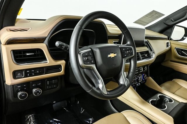 2023 Chevrolet Suburban Premier photo 4