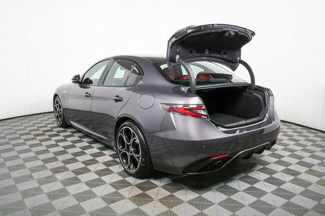 2026 Alfa Romeo Giulia Base - Photo 28