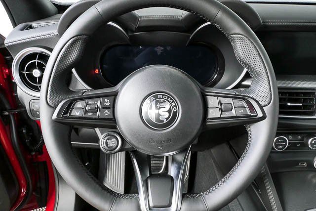 2026 Alfa Romeo Stelvio Base - Photo 10
