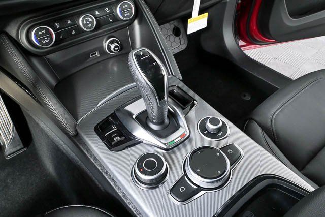 2026 Alfa Romeo Stelvio Base - Photo 18