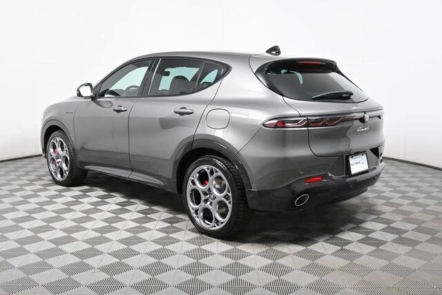 2024 Alfa Romeo Tonale Veloce photo 4