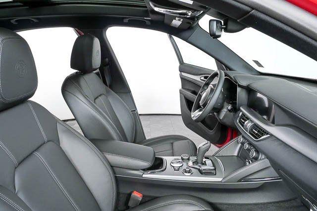 2026 Alfa Romeo Stelvio Base - Photo 23