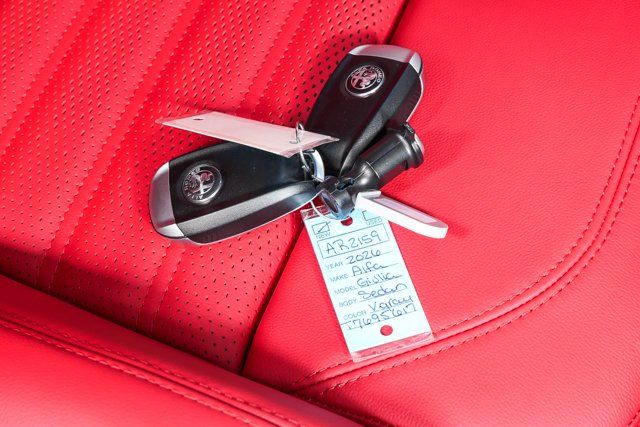 2026 Alfa Romeo Giulia Base - Photo 38