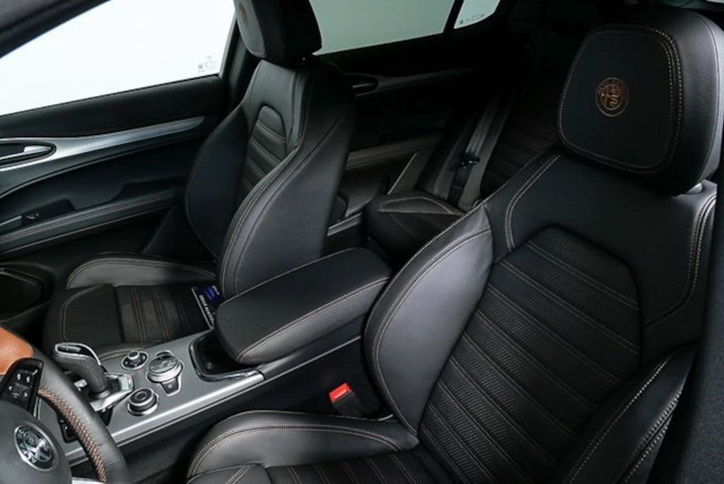 New 2025 Alfa Romeo Stelvio INTENSA AWD Sport Utility