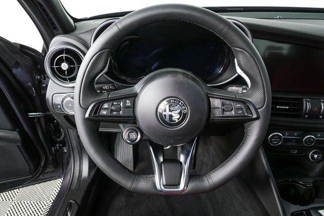 2026 Alfa Romeo Giulia Base - Photo 9