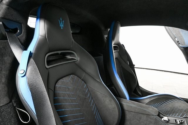 2023 Maserati MC20 Base Coupe photo 4