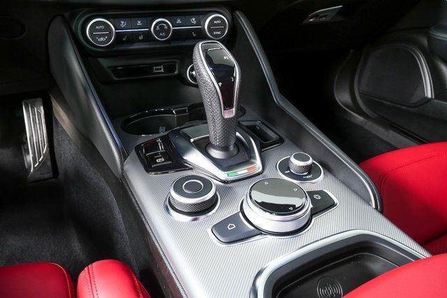 2026 Alfa Romeo Giulia Base - Photo 17