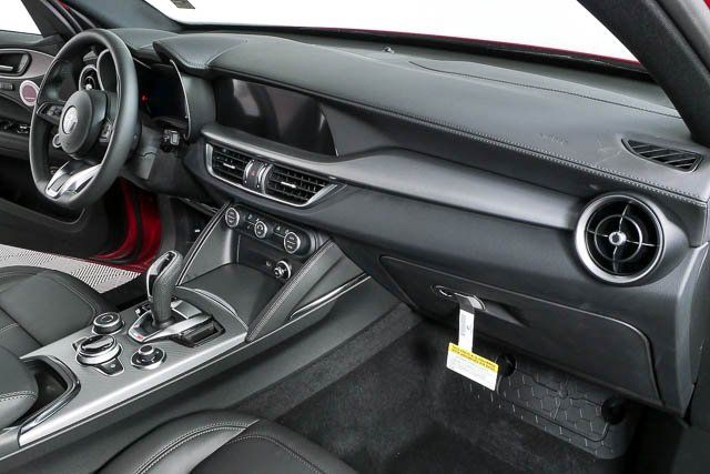 2026 Alfa Romeo Stelvio Base - Photo 24