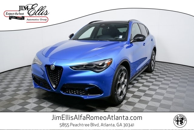 2025 Alfa Romeo Stelvio Base's photo