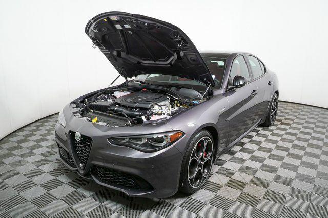 2026 Alfa Romeo Giulia Base - Photo 33