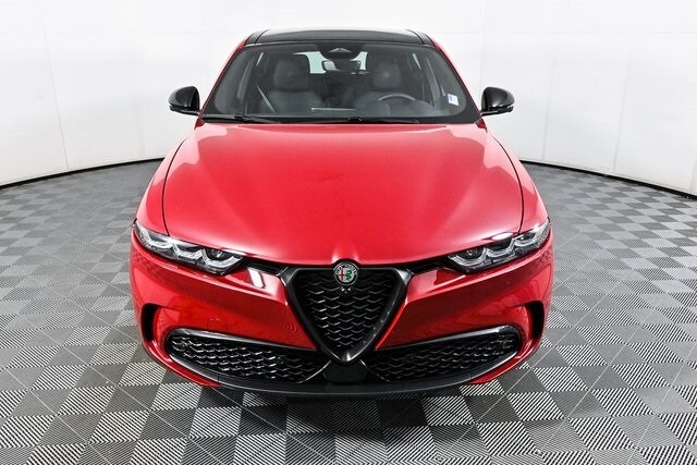 2024 Alfa Romeo Tonale Veloce photo 2