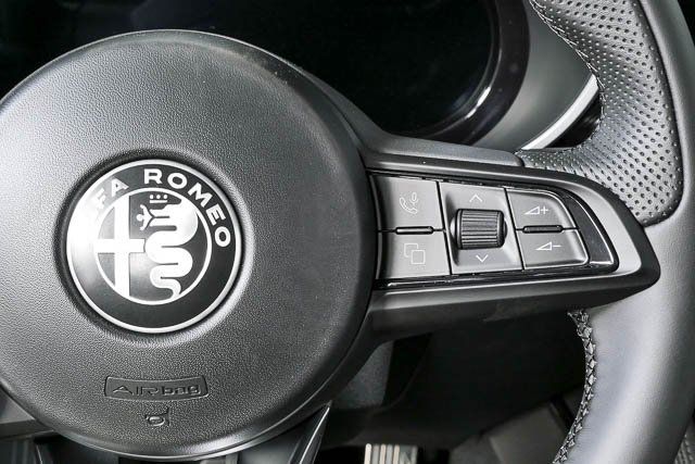 2026 Alfa Romeo Stelvio Base - Photo 12
