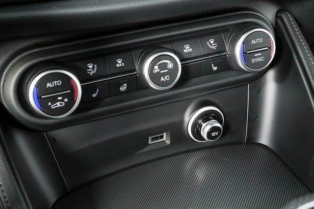 2026 Alfa Romeo Stelvio Base - Photo 17
