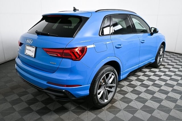 2022 Audi Q3 Premium Plus S line photo 2