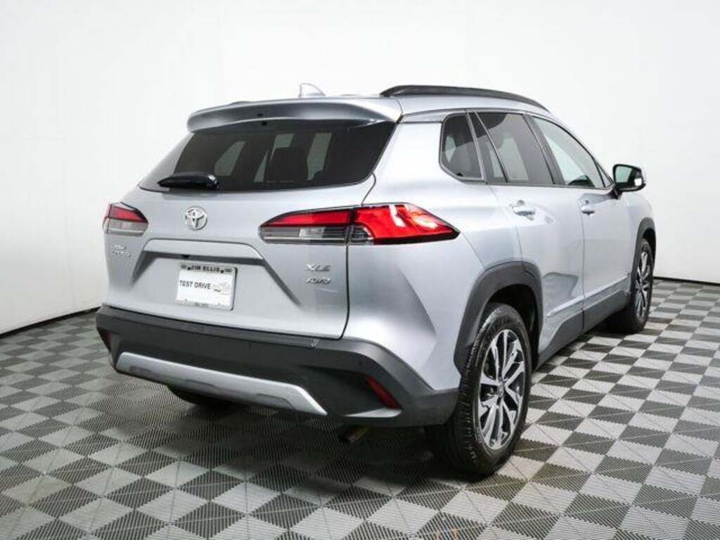 Used 2023 Toyota Corolla Cross XLE SUV