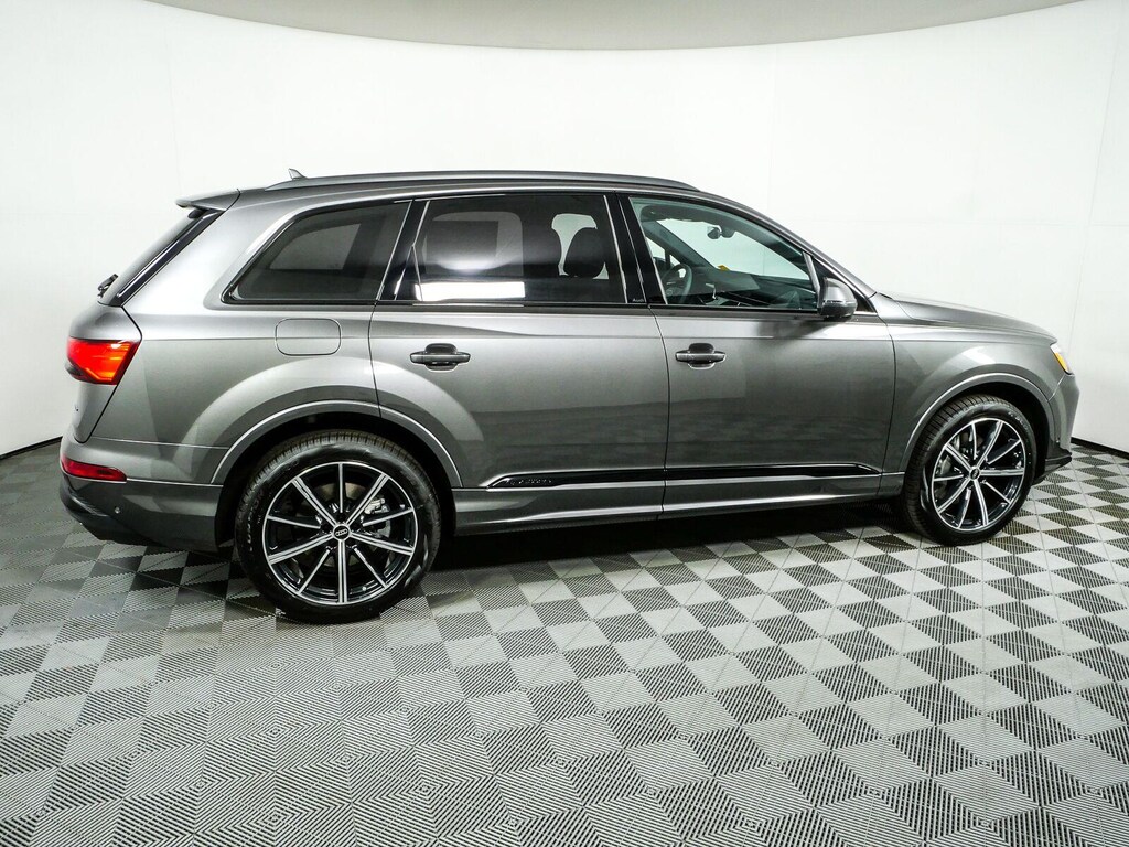 New 2026 Audi Q7 SUV