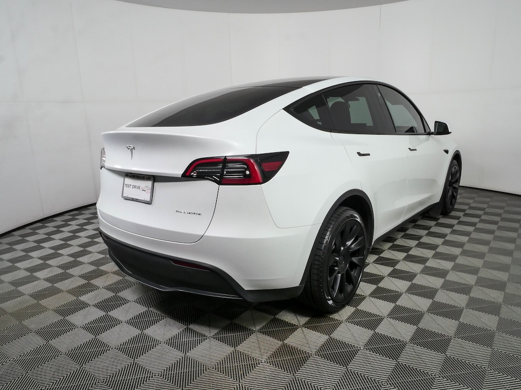 Used 2023 Tesla Model Y Long Range SUV