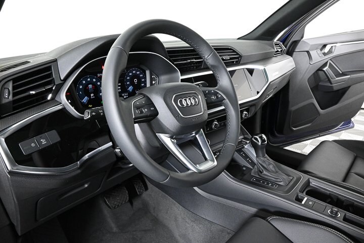 2025 Audi Q3 45 TFSI S line Premium photo 2