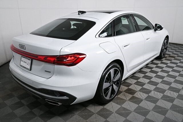 2025 Audi A5 2.0T Prestige photo 2