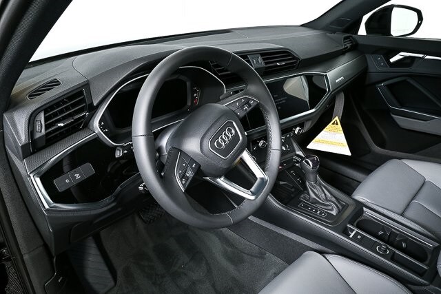 2025 Audi Q3 45 TFSI S line Premium photo 2