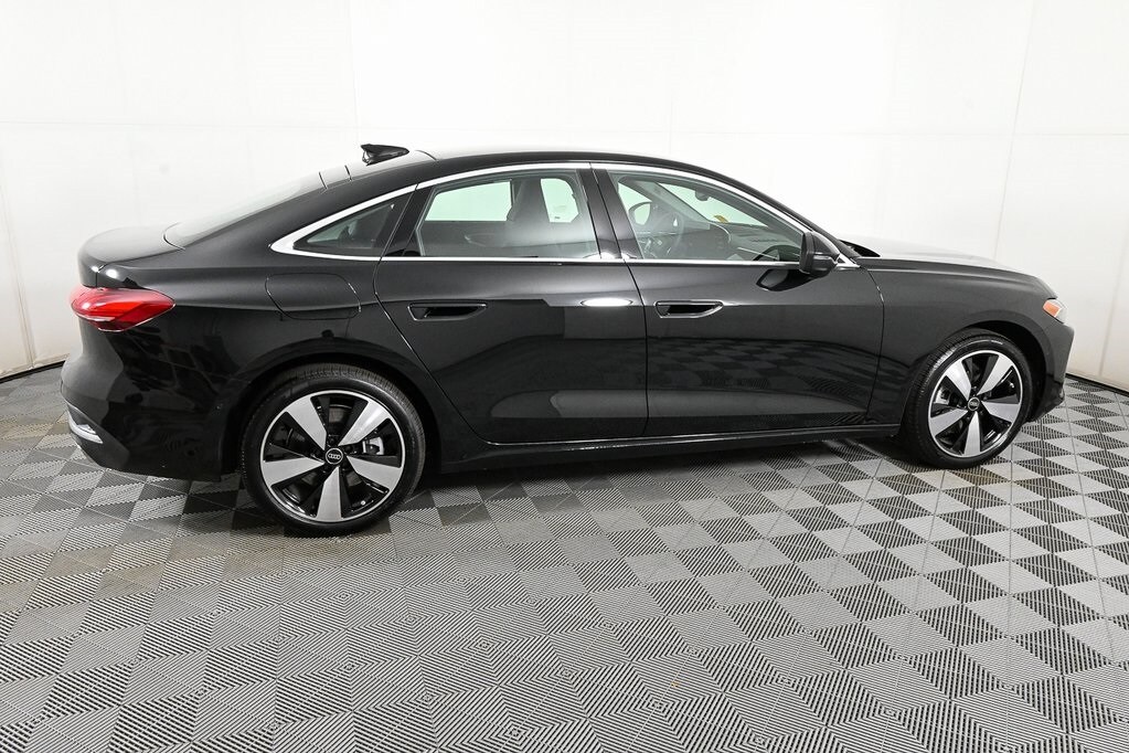 2025 Audi A5 2.0T Premium Plus photo 2