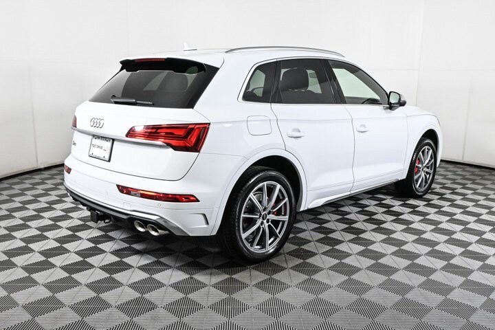 2025 Audi SQ5 Premium Plus photo 3